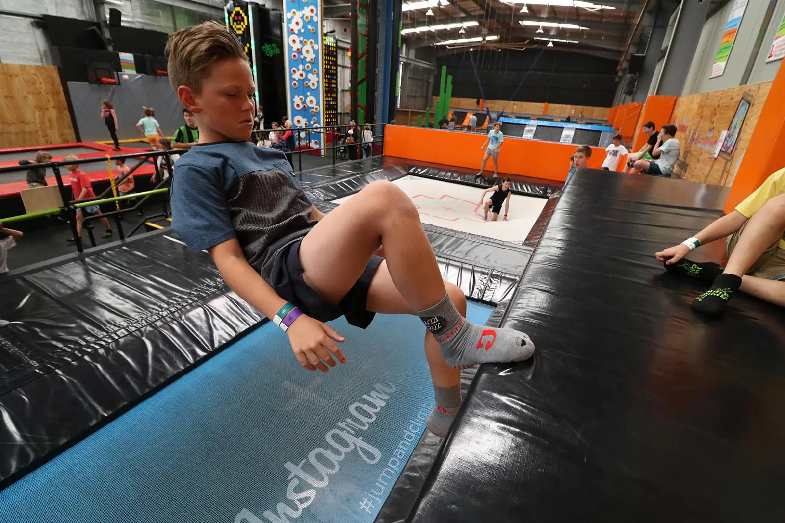 High-performance trampoline area